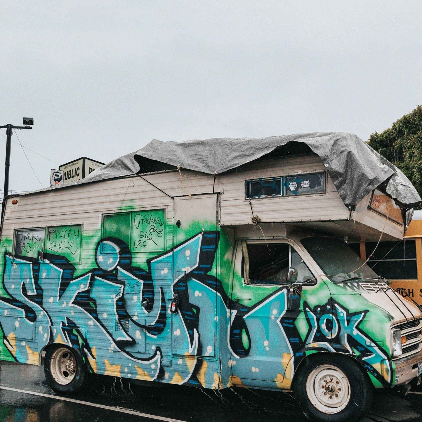 9x12ft Heavy Duty Poly Tarp Silver Black