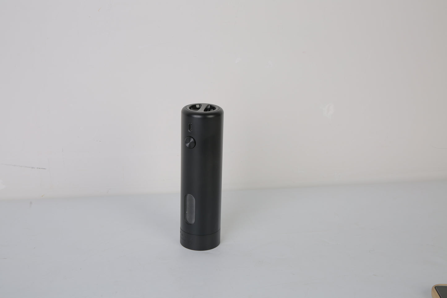 1Pc  Electric Pepper Grinder USB Rechargeable Pepper Mill Automatic Salt Grinder With 6 Adjustable Coarseness LED Light 110ML Container One Hand Operation For Kitchen Essential - ISHQ gadgets